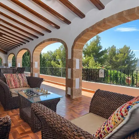Sunset With Private Pool,tennis And Padel Court