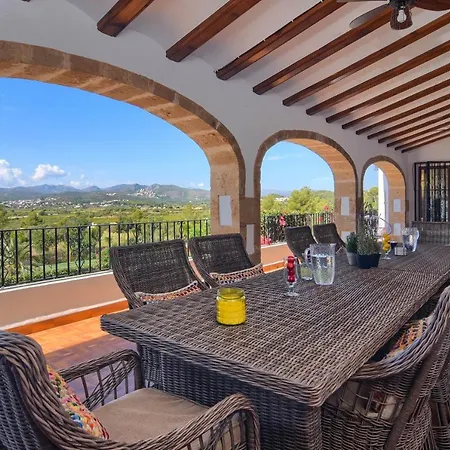 Villa Sunset With Private Pool,tennis And Padel Court Jávea
